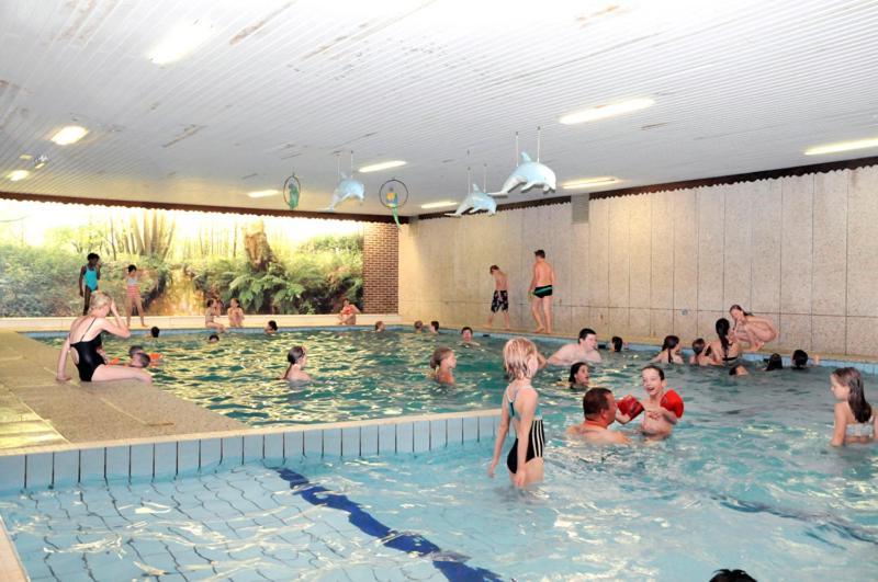 Vakantiepark Wilhelm Tell Superieur Chalet Opglabbeek Εξωτερικό φωτογραφία