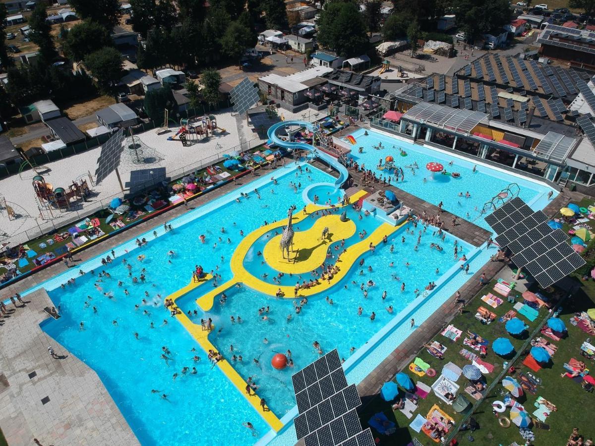 Vakantiepark Wilhelm Tell Superieur Chalet Opglabbeek Εξωτερικό φωτογραφία