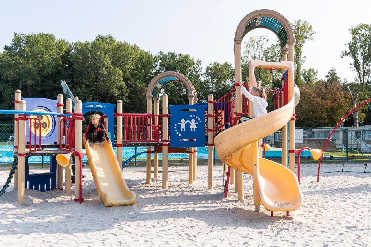 Vakantiepark Wilhelm Tell Superieur Chalet Opglabbeek Εξωτερικό φωτογραφία