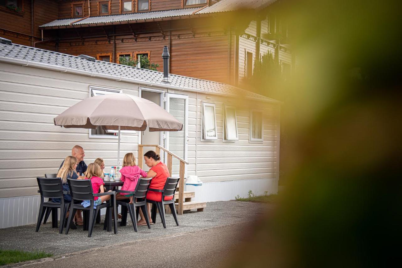 Vakantiepark Wilhelm Tell Superieur Chalet Opglabbeek Εξωτερικό φωτογραφία